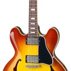 Larry Carlton ES-335