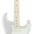 2017 Deluxe Stratocaster HSS
