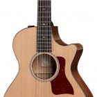 Taylor 552ce